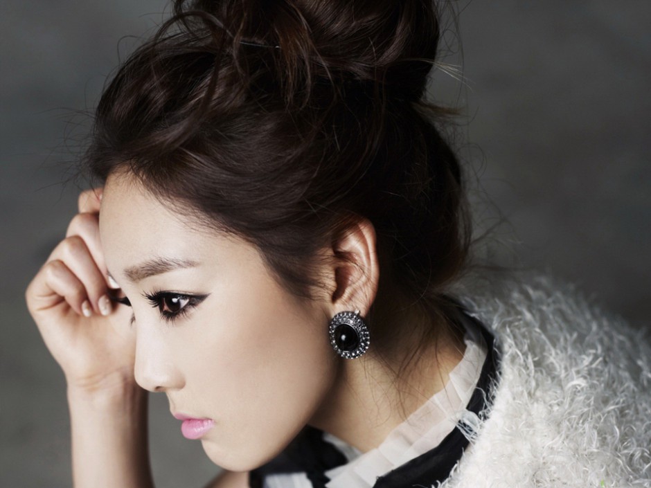 金泫雅勾人魂魄迷人写真照