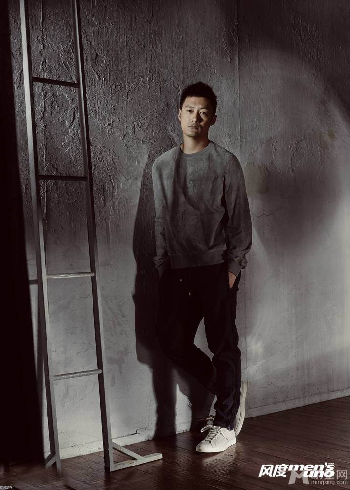 余文乐尽显冷峻酷帅魅力写真
