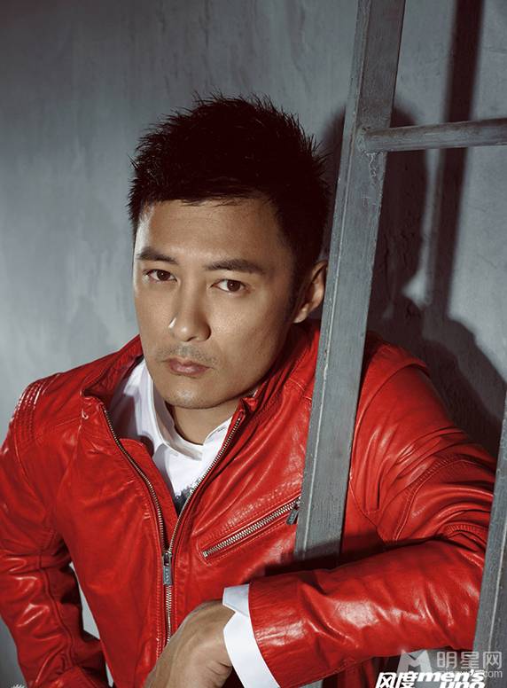 余文乐尽显冷峻酷帅魅力写真
