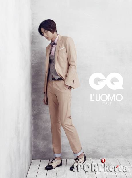 李民基代言时尚男装服饰宣传照