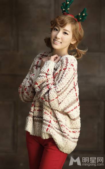 韩星金泰妍展清新纯美写真