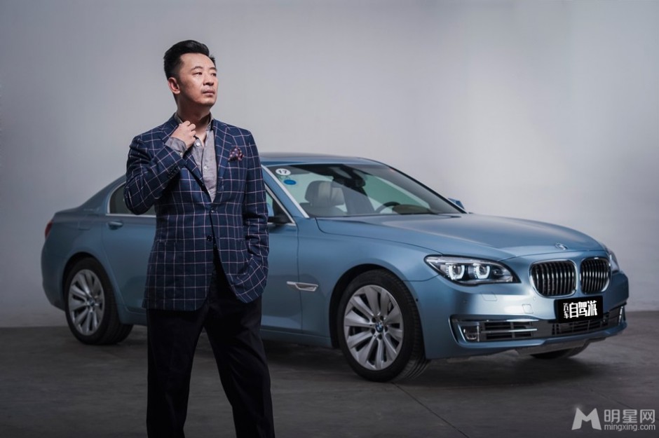 黄海波尽显稳重熟男魅力写真照