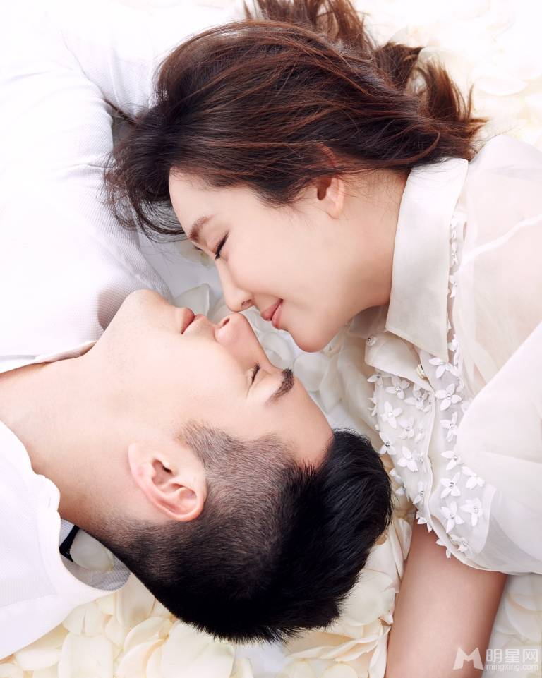 严屹宽杜若溪幸福浪漫情侣写真