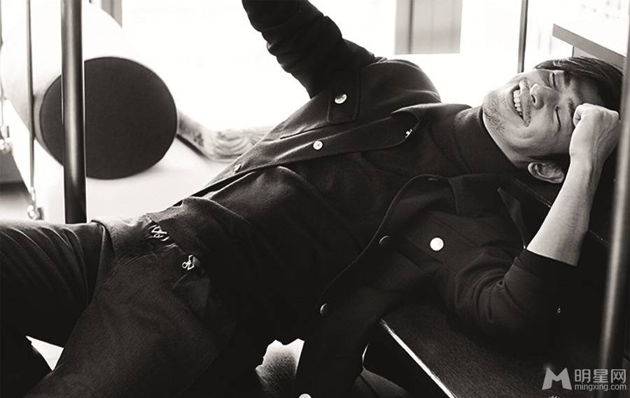 男神陈柏霖冷峻气场十足写真集