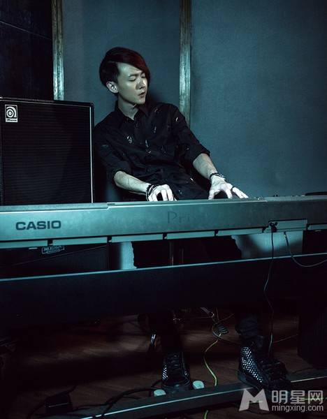 黄义达散发音乐型男迷人魅力组图