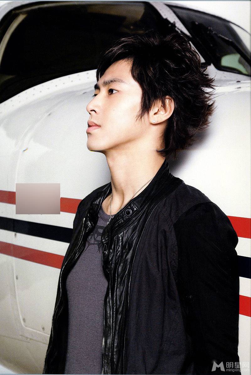东方神帅哥起郑允浩酷毙帅爆的韩国明星劲爆写真