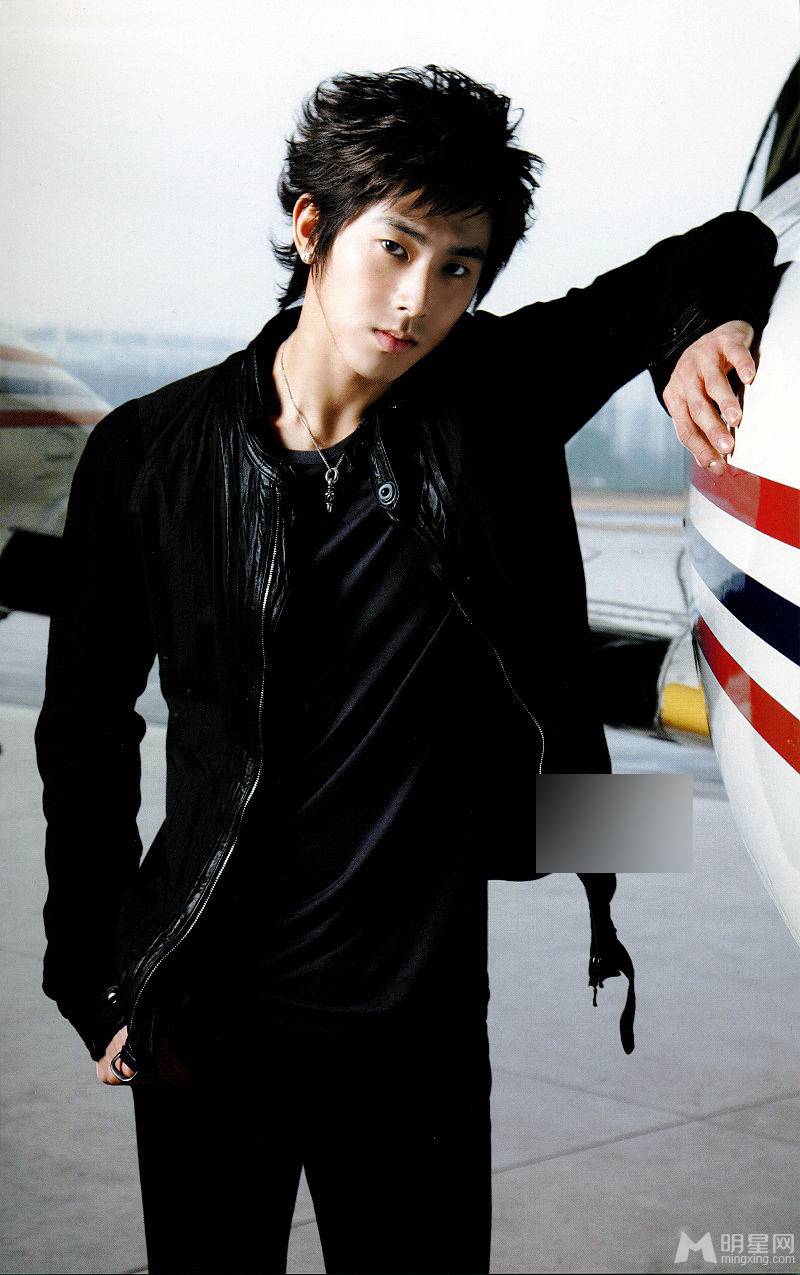 东方神帅哥起郑允浩酷毙帅爆的韩国明星劲爆写真