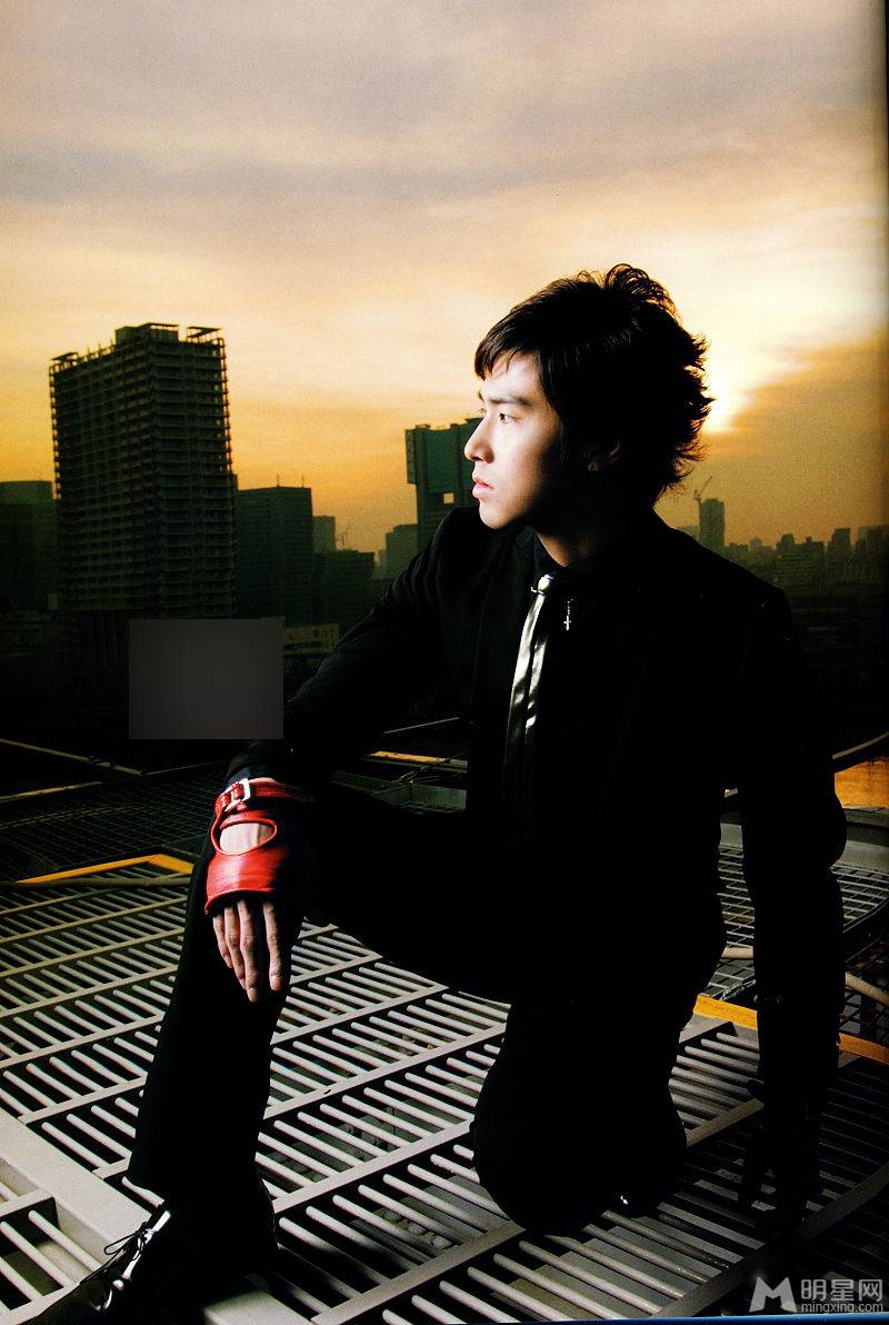 东方神帅哥起郑允浩酷毙帅爆的韩国明星劲爆写真