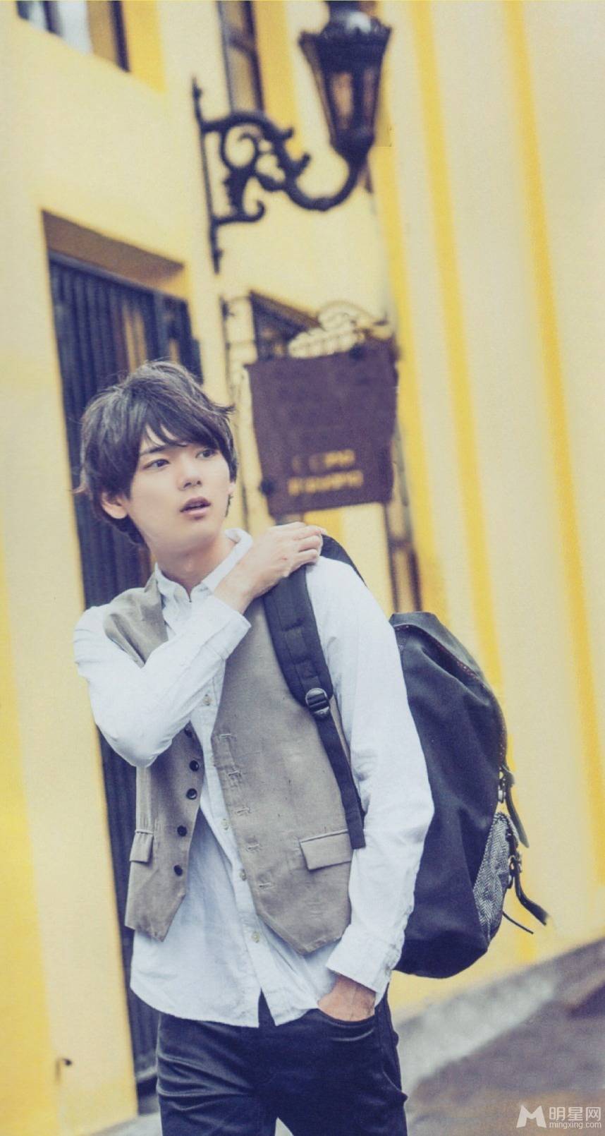 新一代男神古川雄辉时尚潮流街拍照