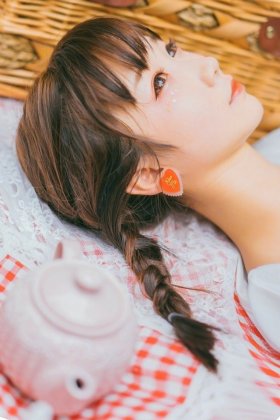 户外小清新甜美萝莉软萌少女图片