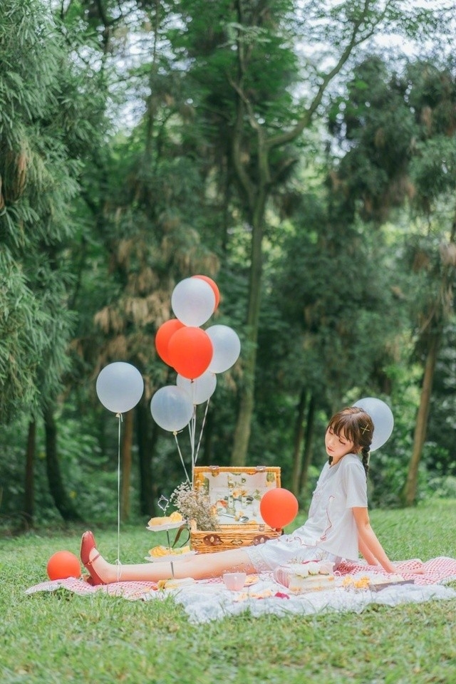 户外小清新甜美萝莉软萌少女图片