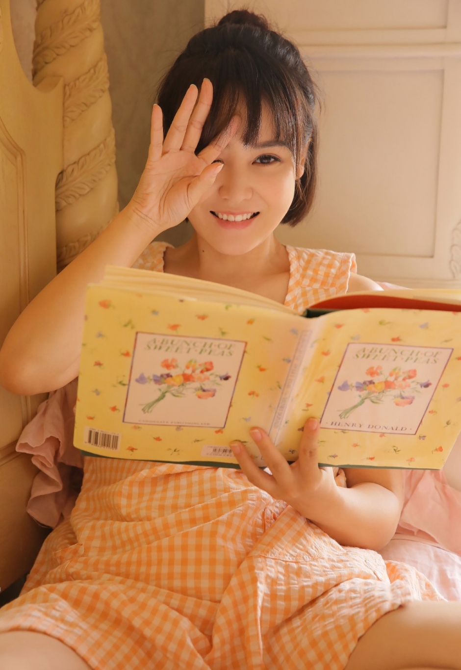 唯美清纯妹子冬日暖阳养眼私房生活照