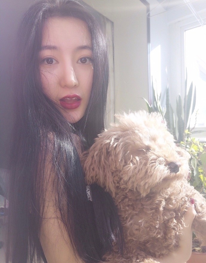 唯美迷人睡衣美女酥胸美乳朦胧妖娆写真