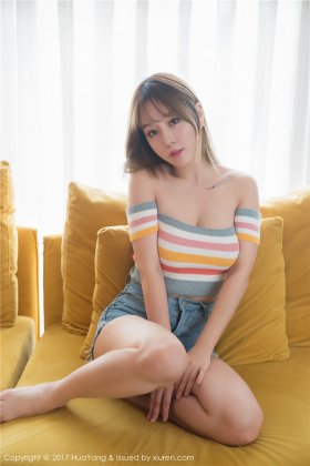 大胆性感妹妹献大胸肥臀超短热裤写真图片