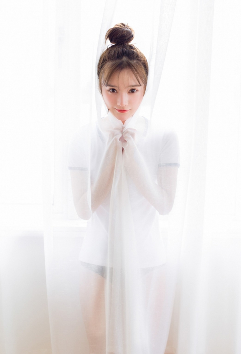 运动服女生清纯脸蛋粉粉嫩嫩甜美私房艺术照