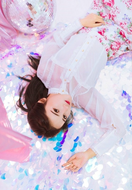 文艺范气质清纯美女精致妆容清新唯美图片