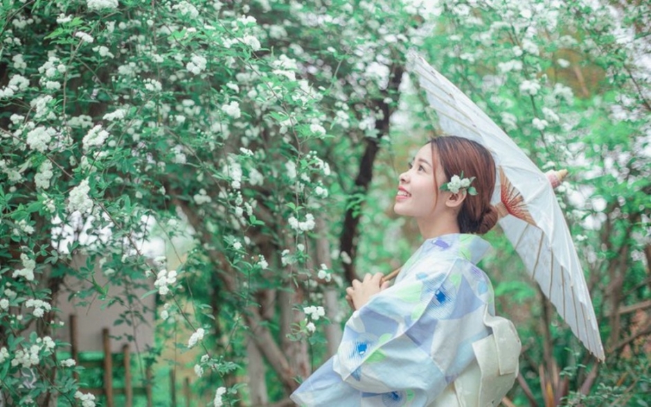 甜美和服少女迷人娇巧户外小清新写真