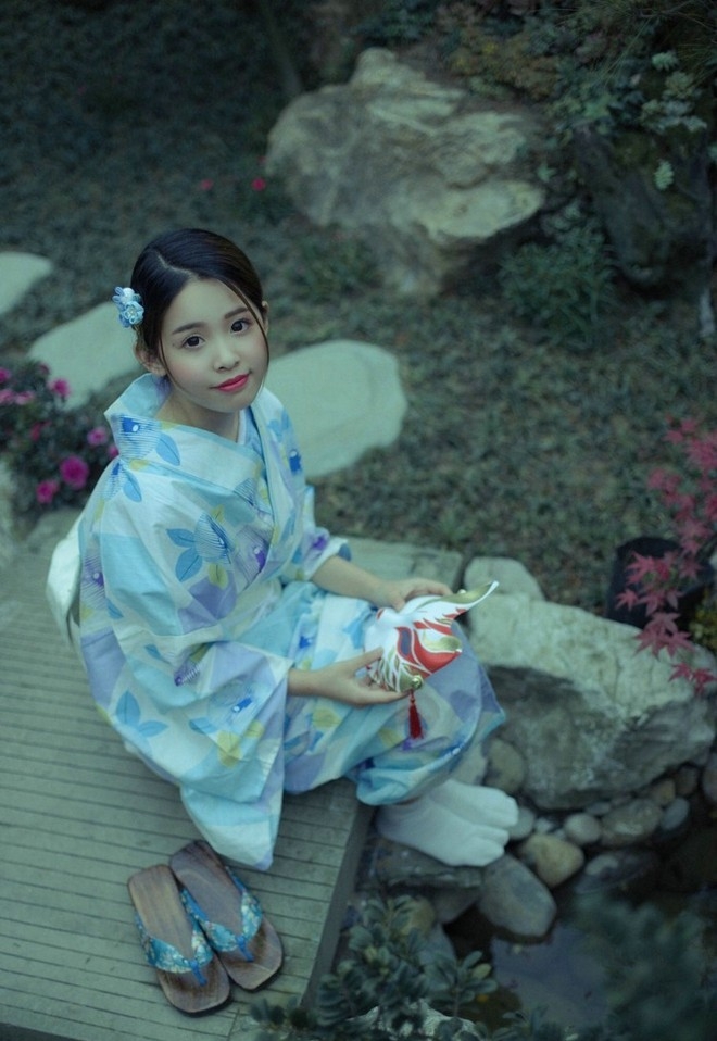 甜美和服少女迷人娇巧户外小清新写真