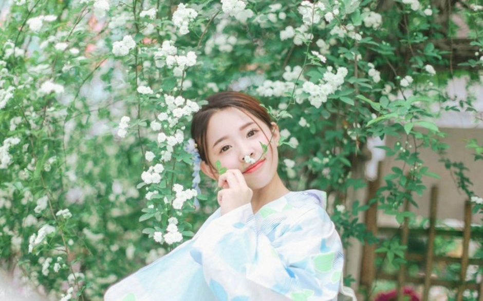 甜美和服少女迷人娇巧户外小清新写真