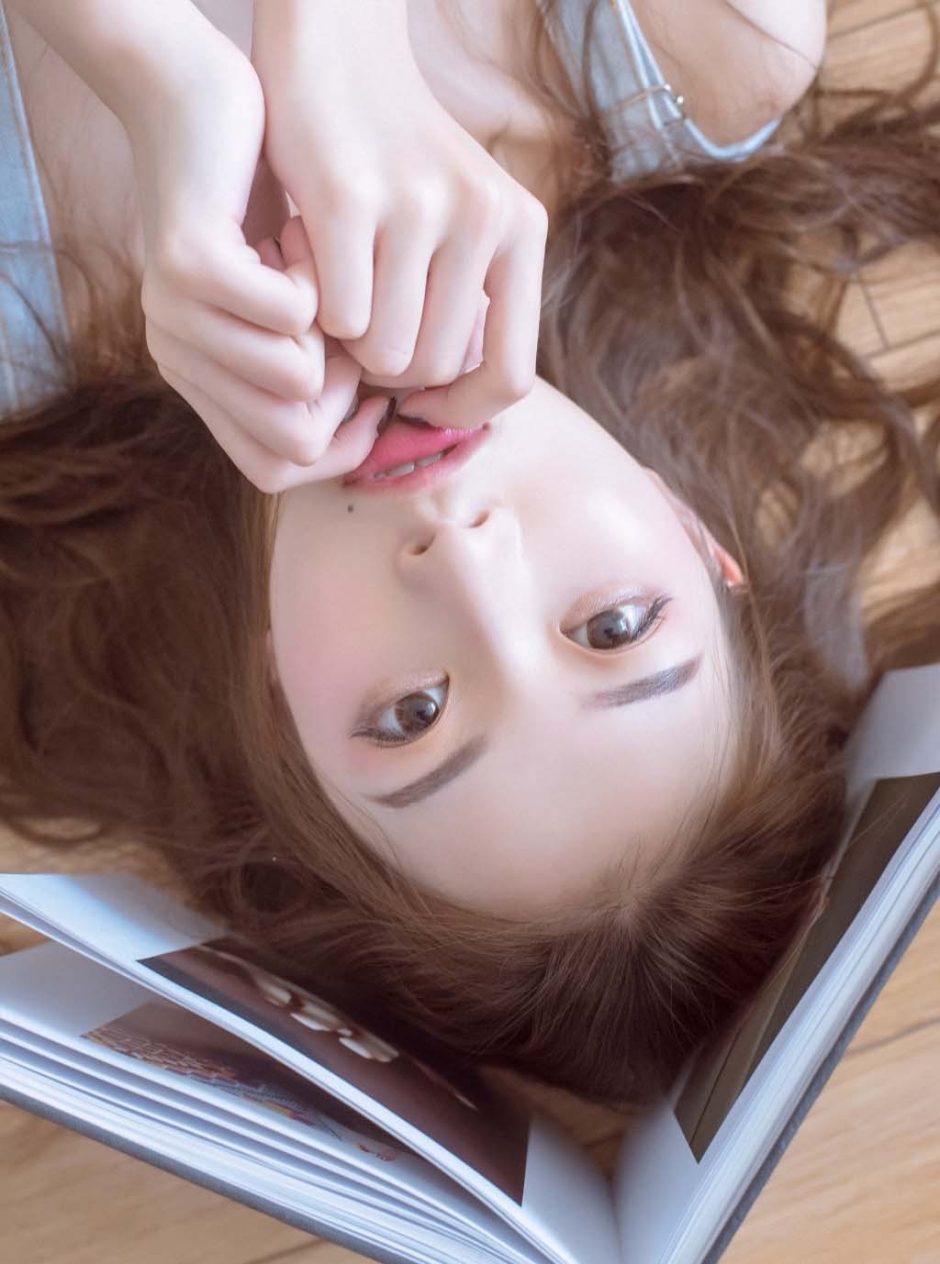 白色袜子治愈系清纯美女居家迷人私房美女写真