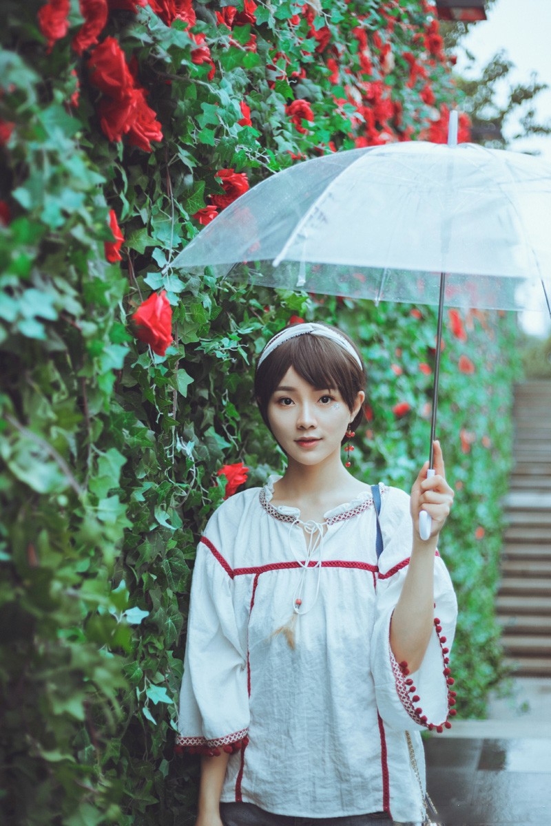 天真无邪户外甜美少女唯美写真