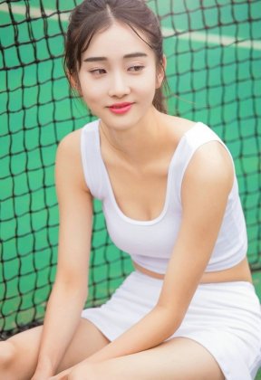青春跳跃校园网球美少女细腿小蛮腰性感甜美写真