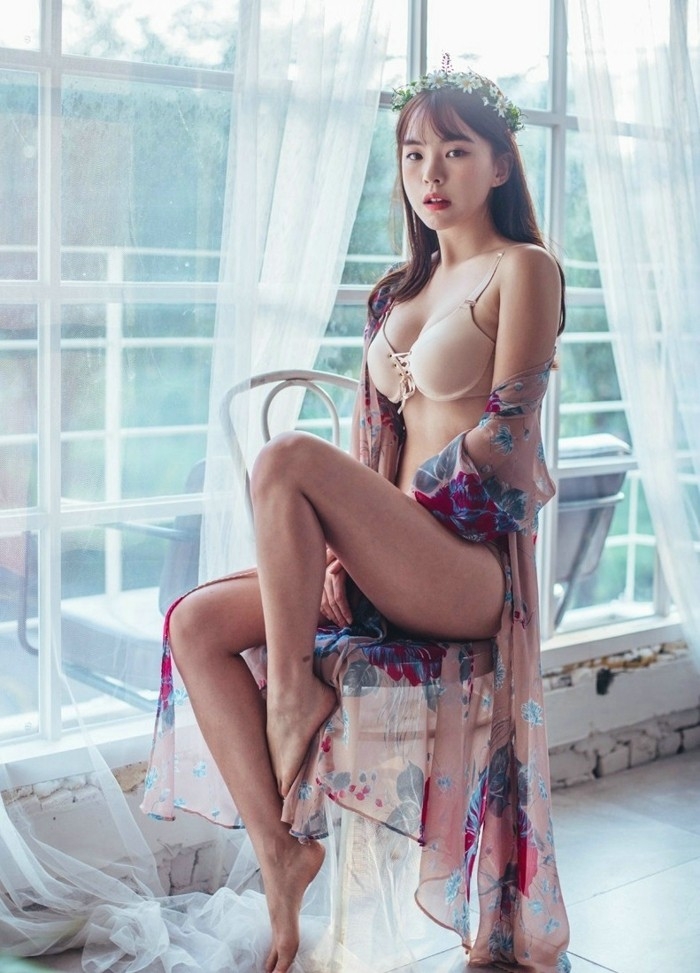 美乳翘臀极致性感尤物内衣少女唯美迷人高清私房写真