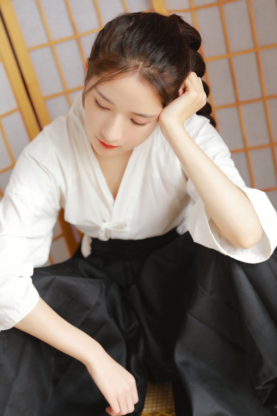 氧气剑道服美女樱唇粉面唯美清新闺房制服写真