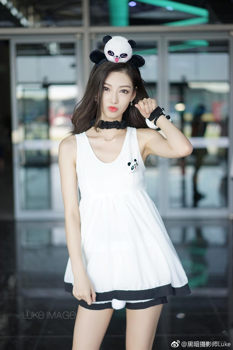 2017ChinaJoy熊猫展台showgirl卖萌啾啾嘴高清图片