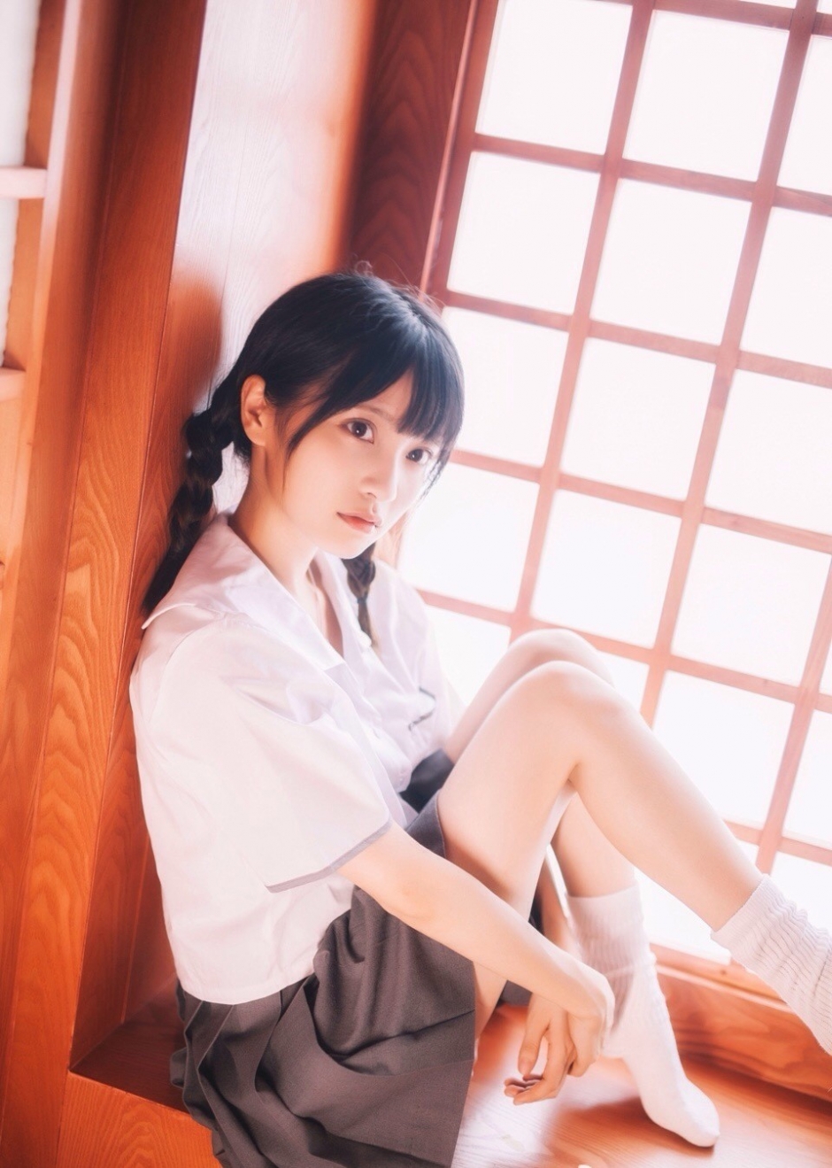 呆萌日系妹子jk制服居家唯美美女写真