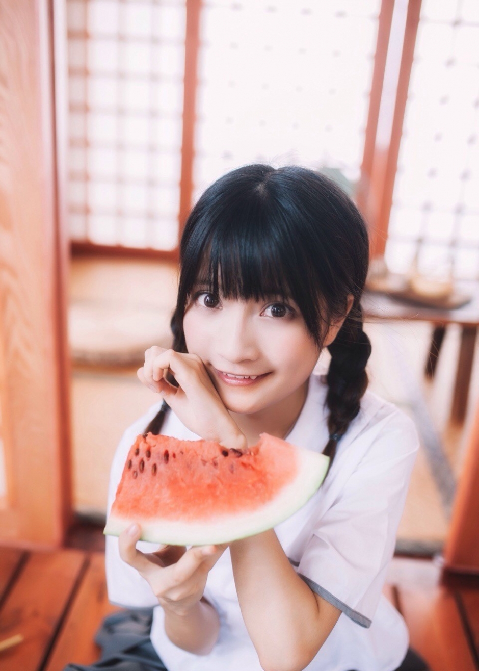 呆萌日系妹子jk制服居家唯美美女写真