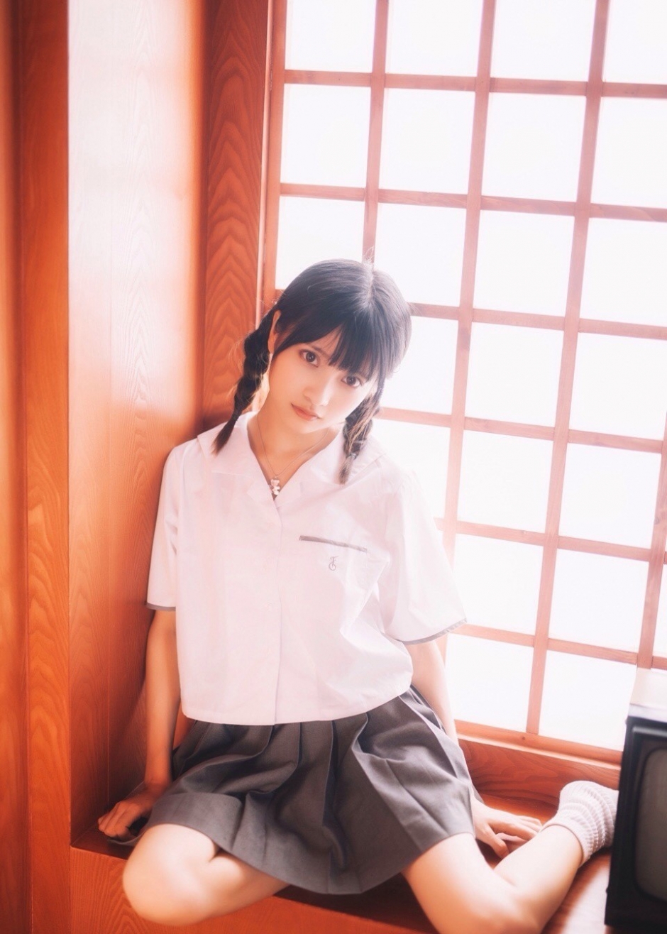 呆萌日系妹子jk制服居家唯美美女写真