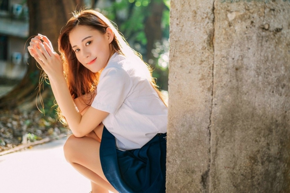 阳光学生制服美眉户外校园气息唯美气质写真图片