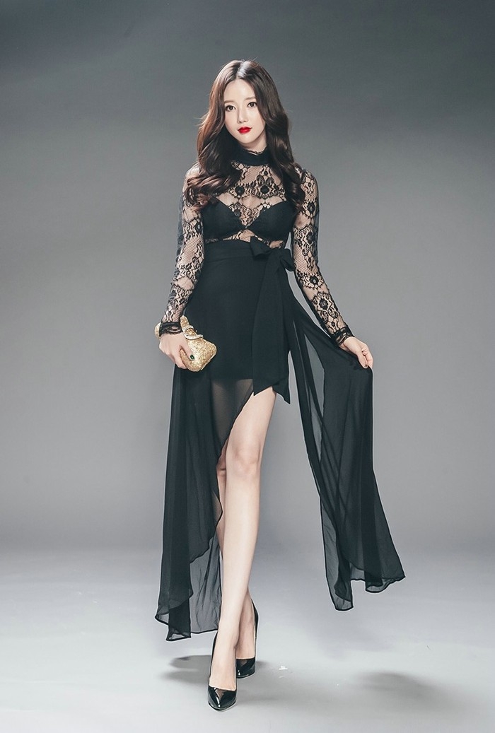 蕾丝美女模特透视裙高挑风情性感写真图片