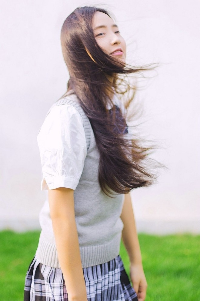 长筒袜日系骑单车校服美女学生妹清纯甜美微笑图片