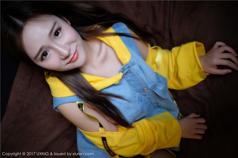 可爱无内萝莉秀人网羊羊Suger性感居家写真图片