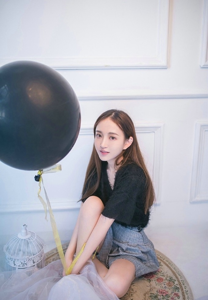 水灵灵大眼美女唯美气质养眼迷人私房图片写真