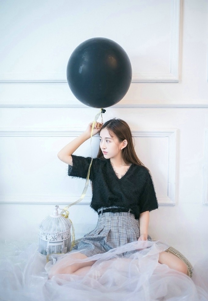 水灵灵大眼美女唯美气质养眼迷人私房图片写真