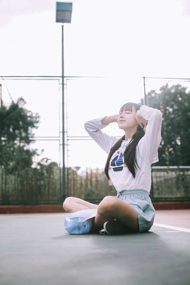 水灵灵大眼美女唯美气质养眼迷人私房图片写真