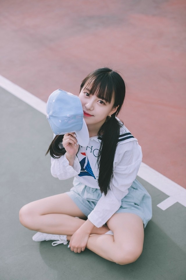 水灵灵大眼美女唯美气质养眼迷人私房图片写真