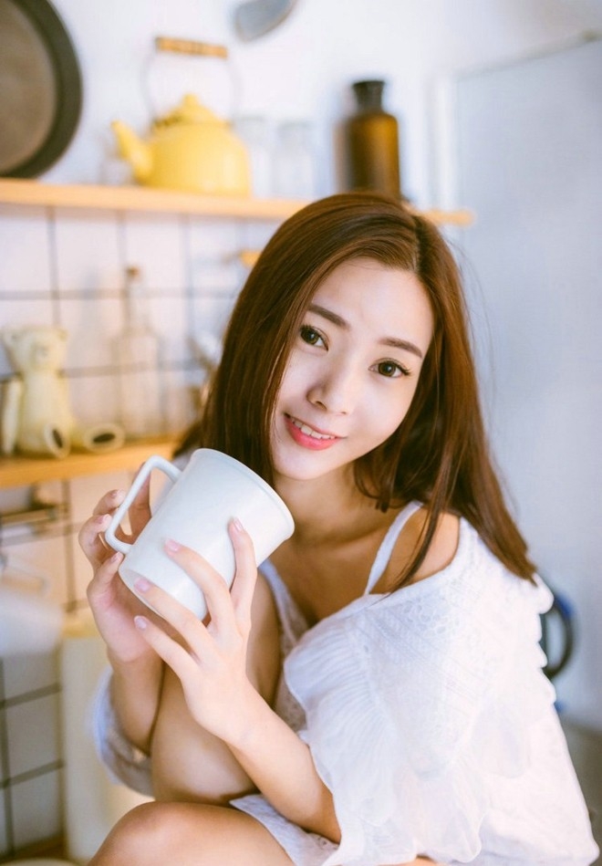 居家美女清纯甜美俏皮可爱唯美私房写真