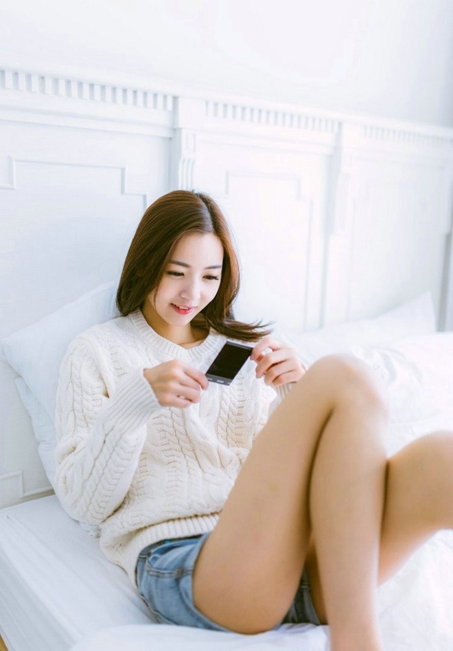 居家美女清纯甜美俏皮可爱唯美私房写真