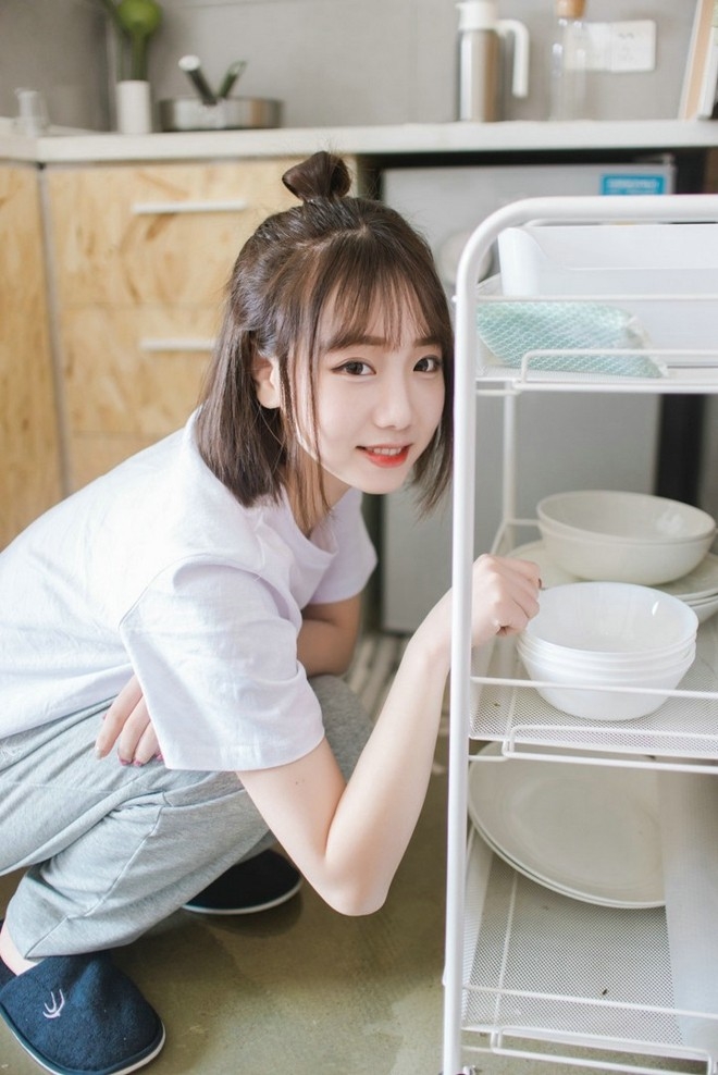 苹果头清纯美女萌妹纸私房可爱俏皮艺术写真