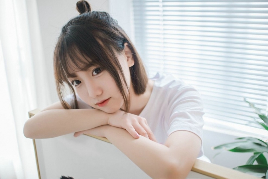 苹果头清纯美女萌妹纸私房可爱俏皮艺术写真