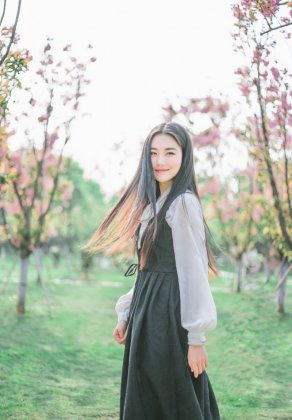 黑长直美女大学生妹户外清纯唯美摄影图片