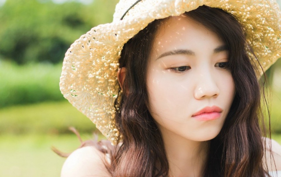 黑长直美女大学生妹户外清纯唯美摄影图片