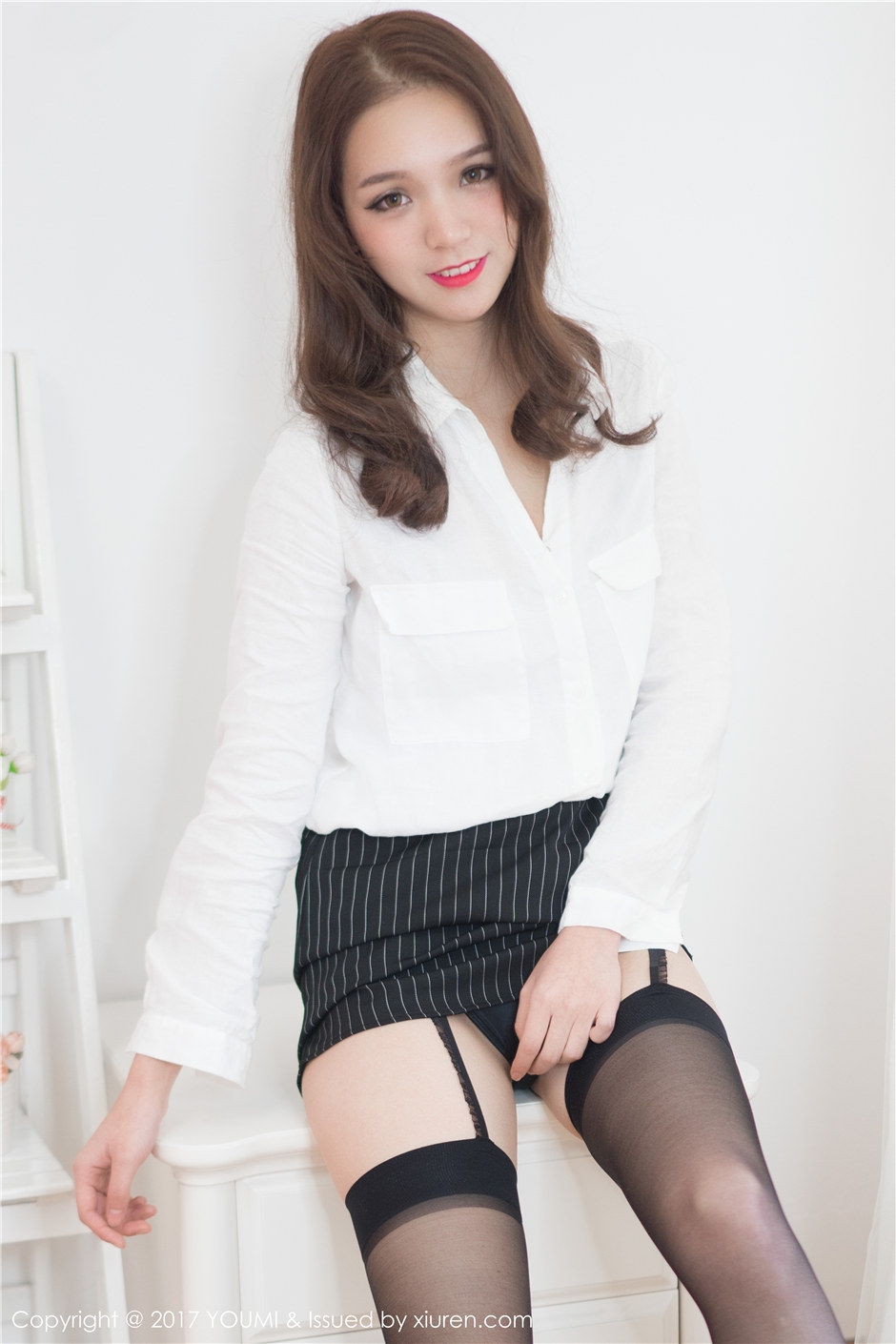 真人粉嫩兔女郎美女修长玉腿甜美诱人百变写真图片