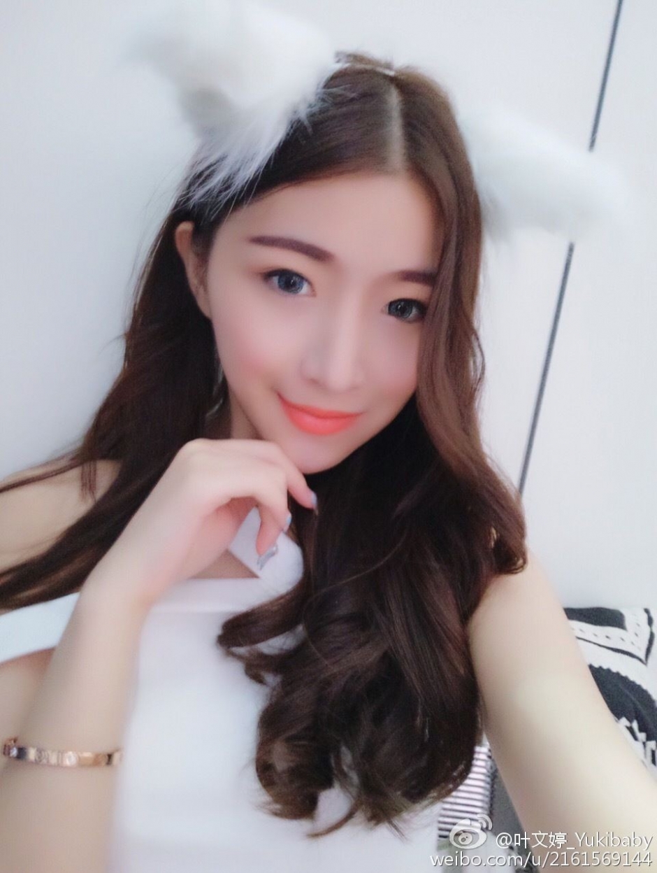 2017chinajoy盛大展台showgirl性感诱人清纯妹子叶文婷私房照