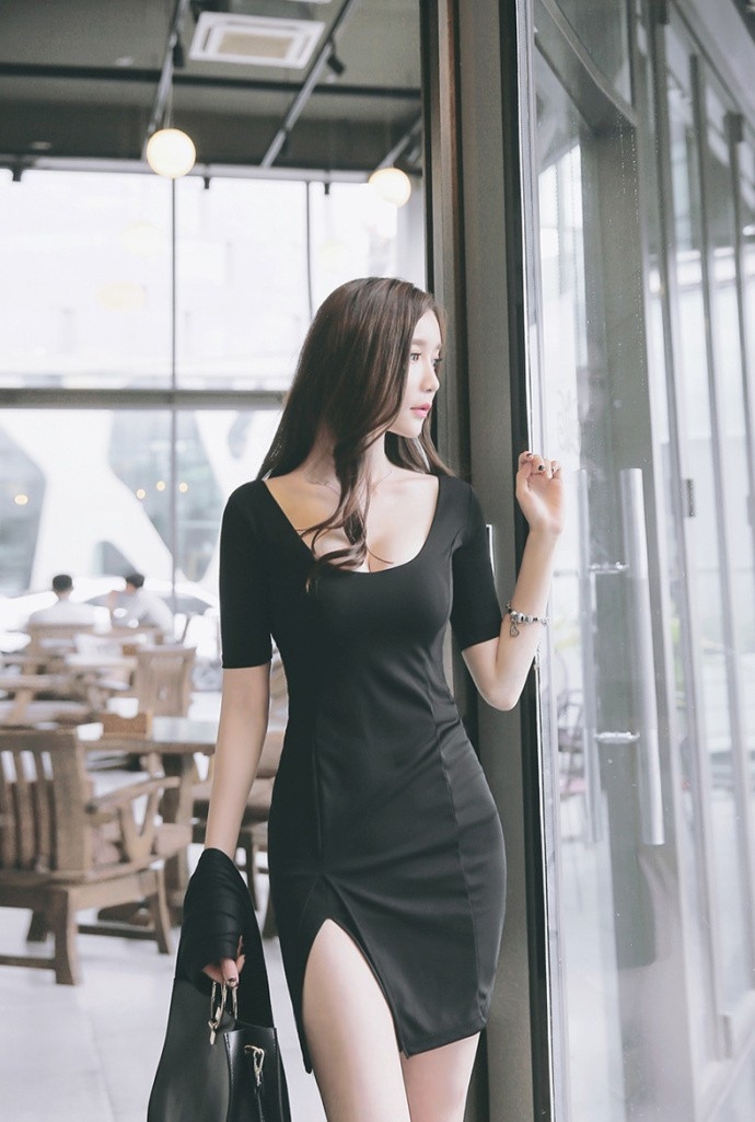 端庄优雅时尚气质美女超高颜值美腿私房写真