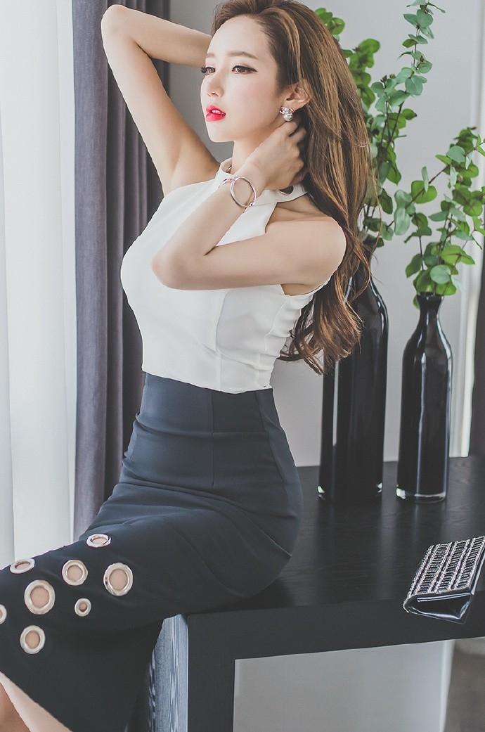 娇艳柔美端庄美女玉腿高跟高清写真图片